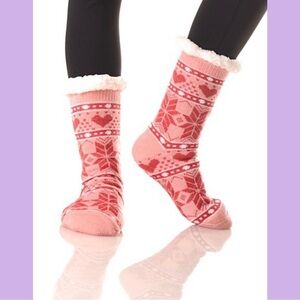 NWT Yelete Pink and Red Slipper Socks